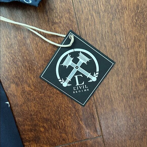 Civil Men’s Navy Floral and Stars Button-Down Shirt, Size Large, NWT - Picture 11 of 11